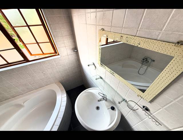 3 BEDROOM DUPLEX FOR SALE IN KYALAMI HILLS